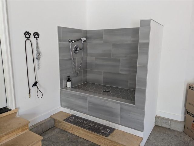 11201 W 169th Street, Overland Park, KS 66221