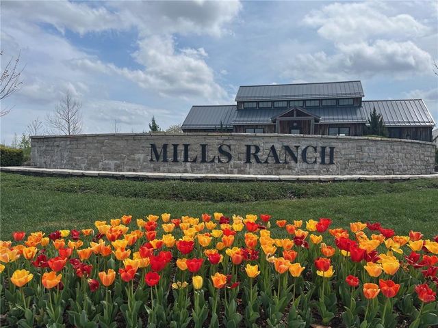 11201 W 169th Street, Overland Park, KS 66221