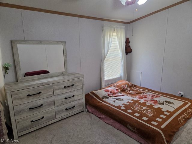 8 Maple Drive, Olmsted Twp, OH 44138