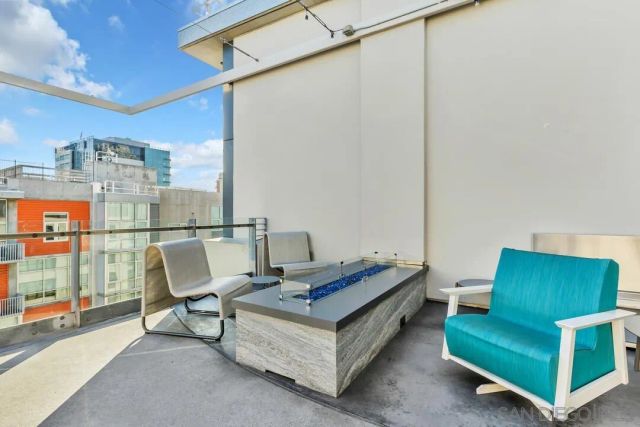 1050 Island 612, San Diego, CA 92101