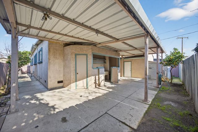 226 W Clay St, Stockton, CA 95206