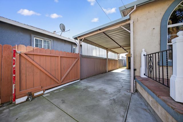 226 W Clay St, Stockton, CA 95206