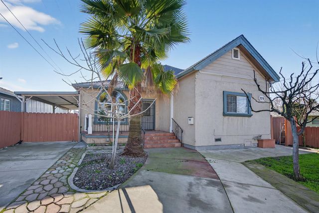 226 W Clay St, Stockton, CA 95206