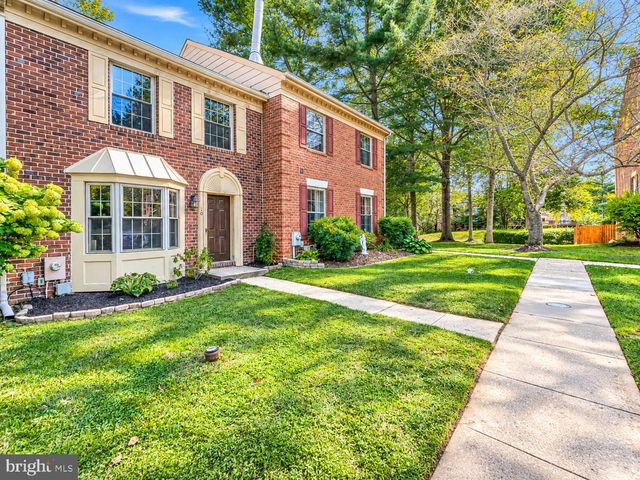 10 THE STRAND, Sparks, MD 21152