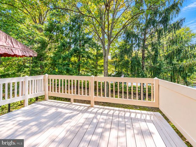 10 THE STRAND, Sparks, MD 21152