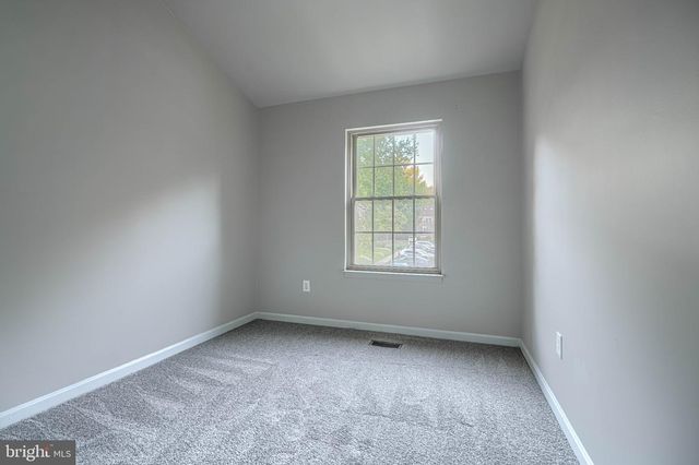 10 THE STRAND, Sparks, MD 21152