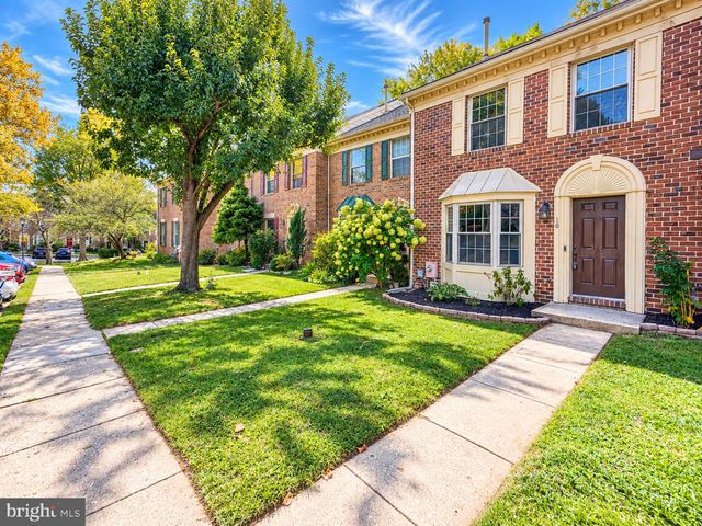 10 THE STRAND, Sparks, MD 21152