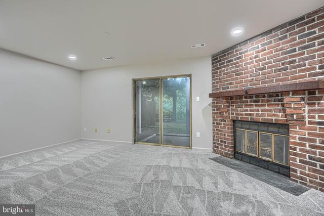 10 THE STRAND, Sparks, MD 21152