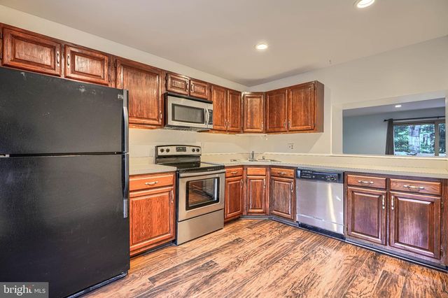10 THE STRAND, Sparks, MD 21152