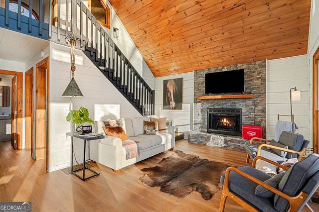 39 Joanna Court, Morganton, GA 30560