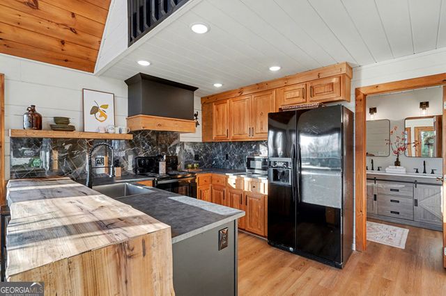 39 Joanna Court, Morganton, GA 30560