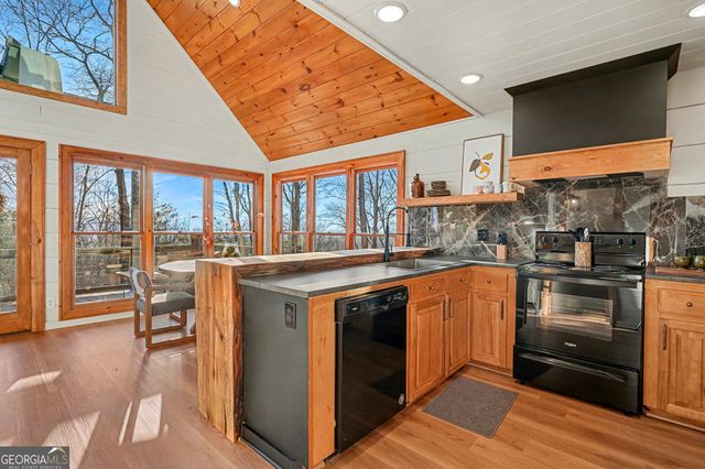 39 Joanna Court, Morganton, GA 30560