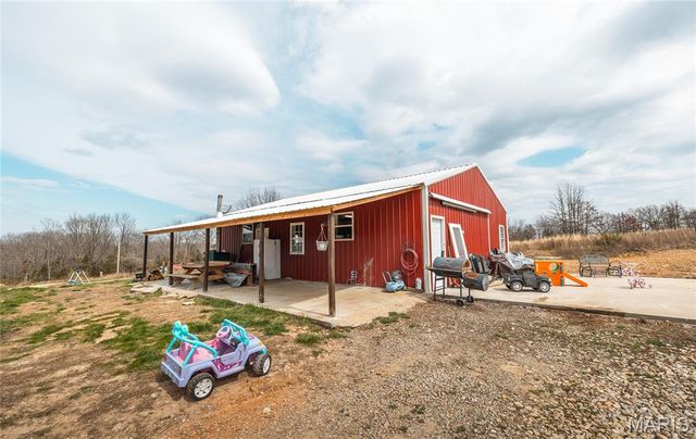 12855 Chicago Road, Dixon, MO 65459