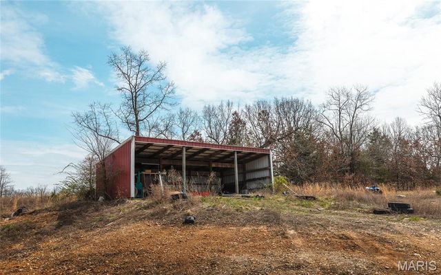 12855 Chicago Road, Dixon, MO 65459