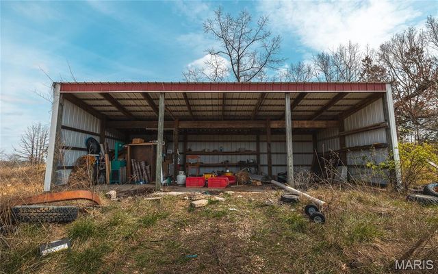 12855 Chicago Road, Dixon, MO 65459