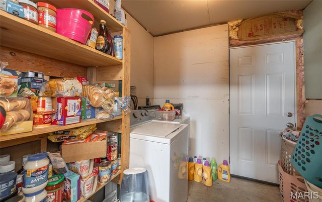 12855 Chicago Road, Dixon, MO 65459