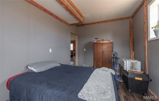 12855 Chicago Road, Dixon, MO 65459