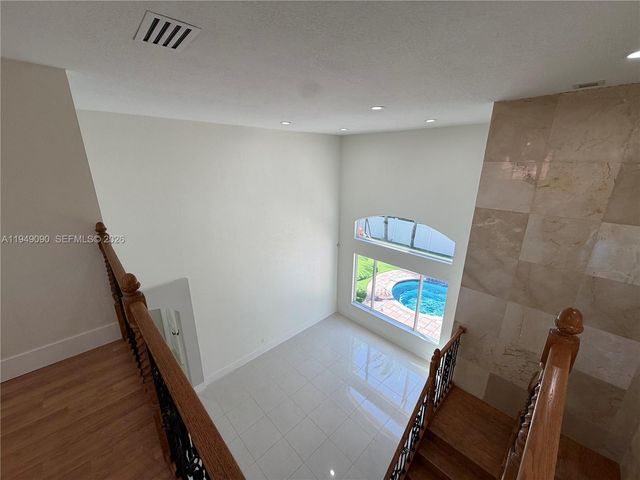 364 SW 188th Ave, Pembroke Pines, FL 33029