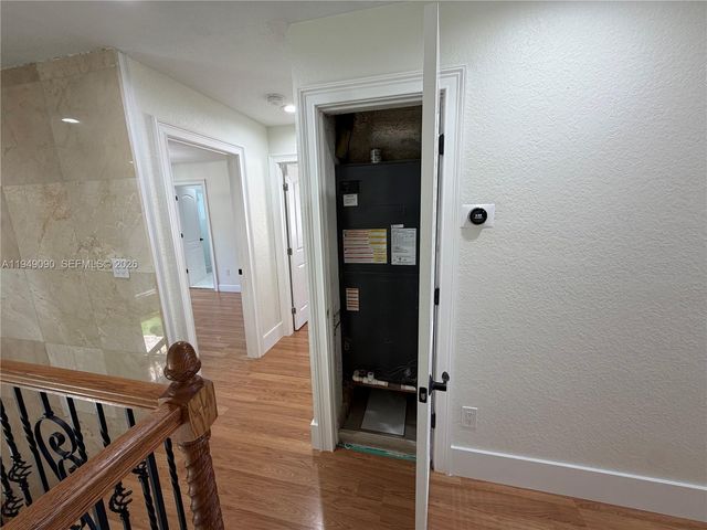 364 SW 188th Ave, Pembroke Pines, FL 33029