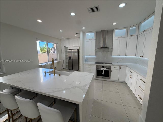 364 SW 188th Ave, Pembroke Pines, FL 33029