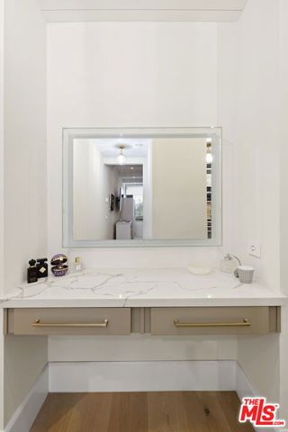 211 S Spalding Drive 109S, Beverly Hills, CA 90212