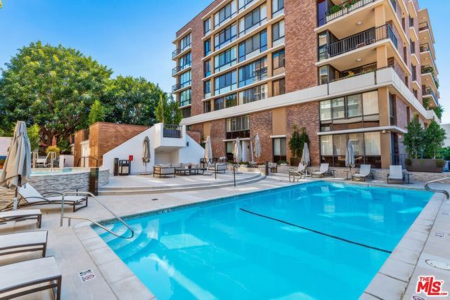 211 S Spalding Drive 109S, Beverly Hills, CA 90212