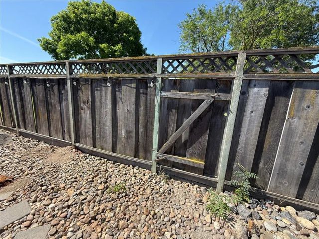 1064 Tioga, Manteca, CA 95337
