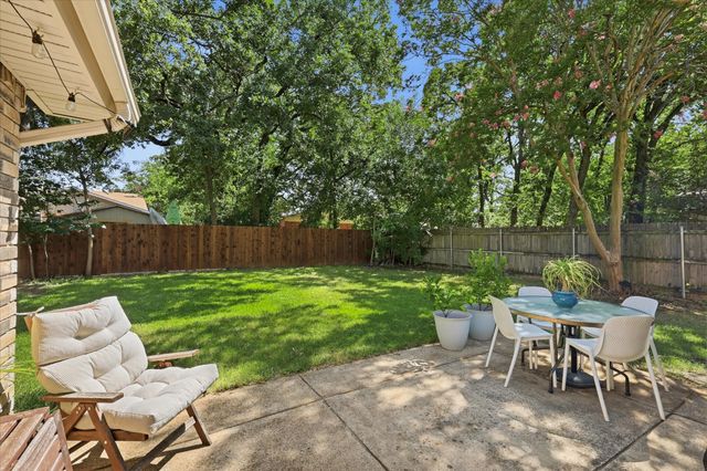 3800 Aspenwood Drive, Bedford, TX 76021