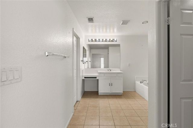 13730 Gobi Court, Victorville, CA 92394