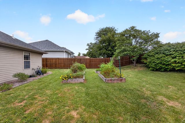 3904 LADUE CT, Columbia, MO 65202
