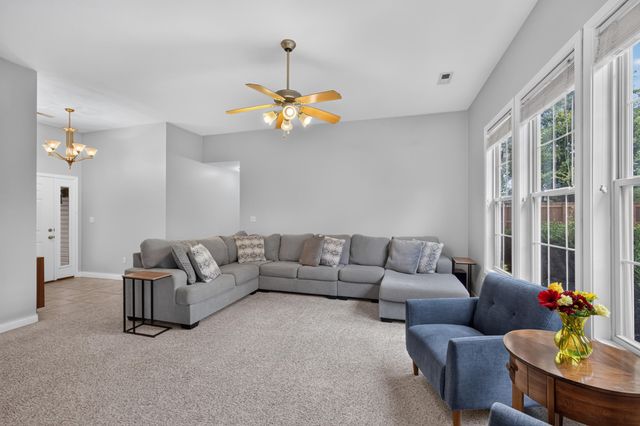 3904 LADUE CT, Columbia, MO 65202