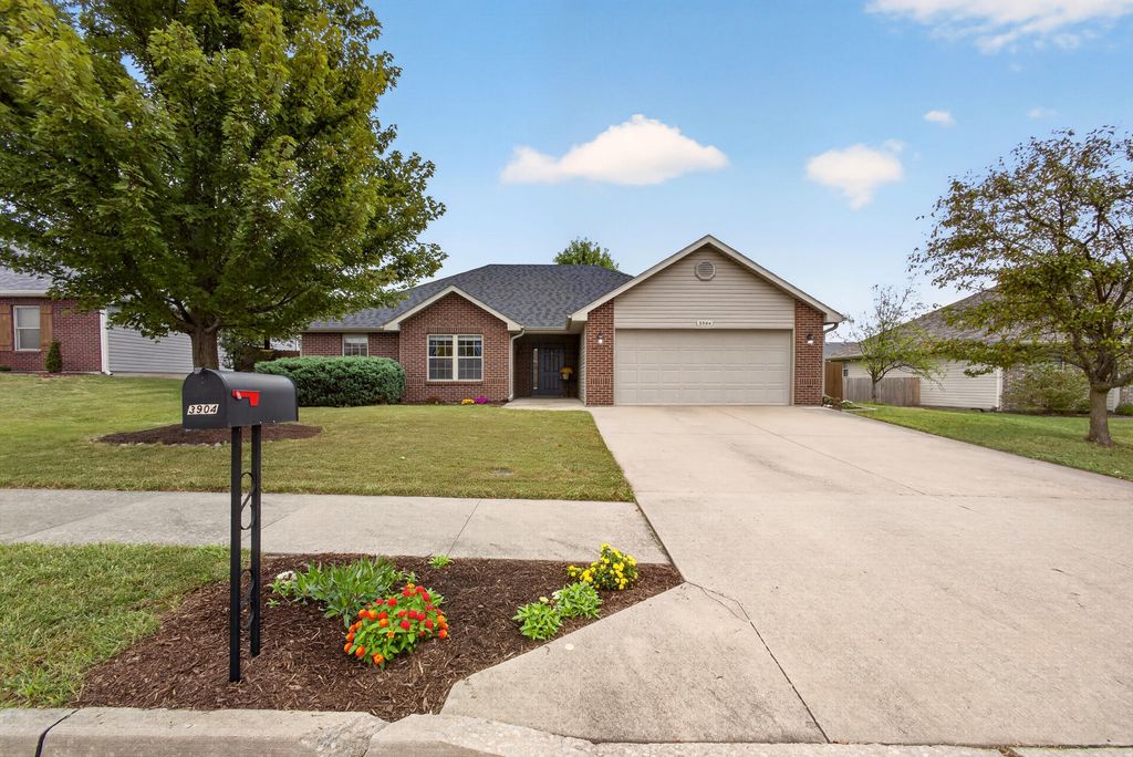 3904 LADUE CT, Columbia, MO 65202