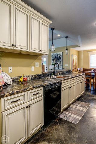 1112 Paragould Drive, Jonesboro, AR 72401