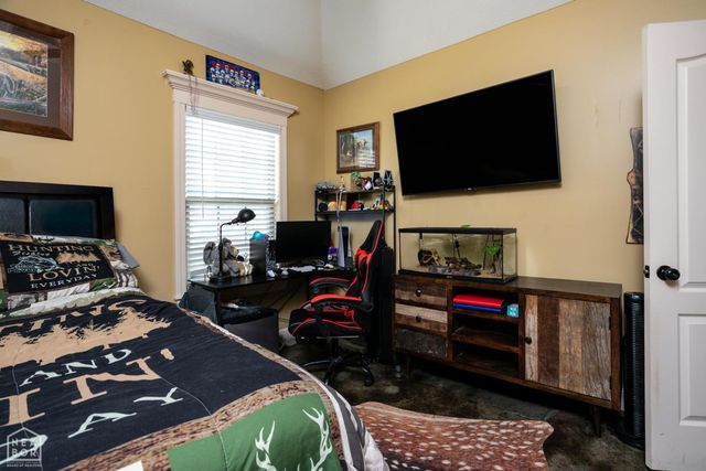 1112 Paragould Drive, Jonesboro, AR 72401
