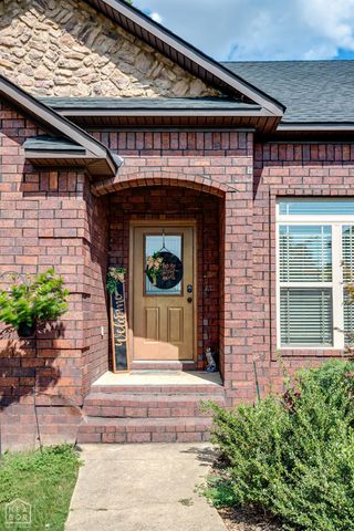 1112 Paragould Drive, Jonesboro, AR 72401