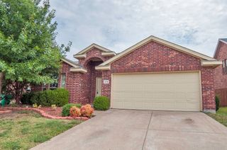 2016 Kings Forest Drive, Heartland, TX 75126