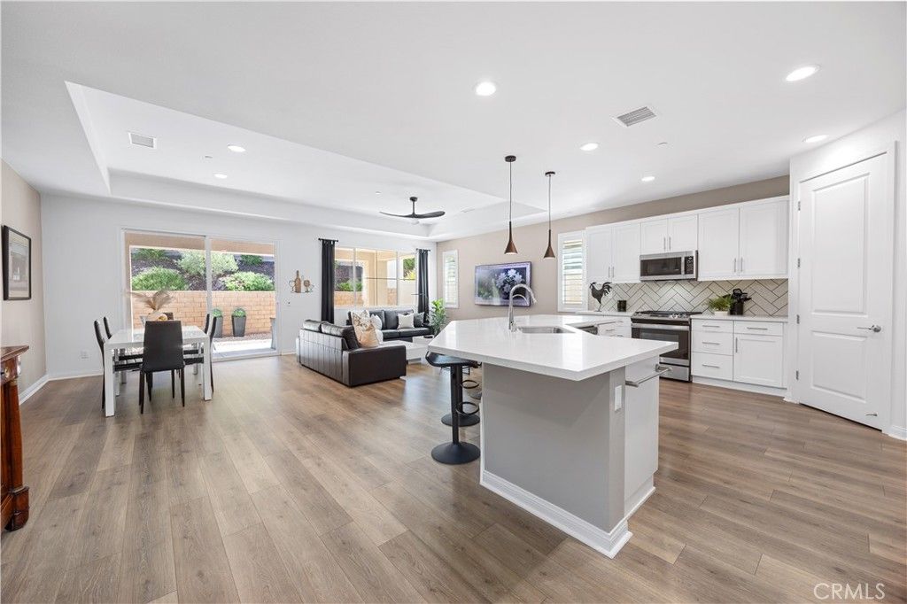 32105 Hyacinth Way, Temecula, CA 92591 — photo 3