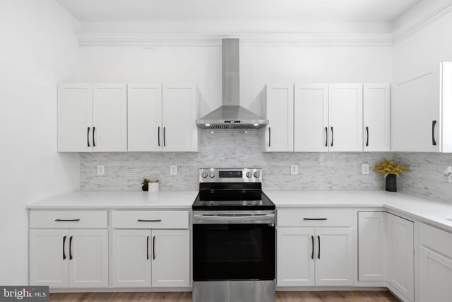 3249 ARUNDEL ON THE BAY RD, Annapolis, MD 21403