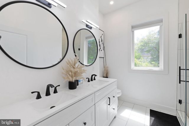 3249 ARUNDEL ON THE BAY RD, Annapolis, MD 21403