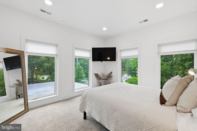 3249 ARUNDEL ON THE BAY RD, Annapolis, MD 21403
