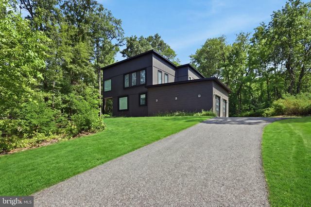 3249 ARUNDEL ON THE BAY RD, Annapolis, MD 21403