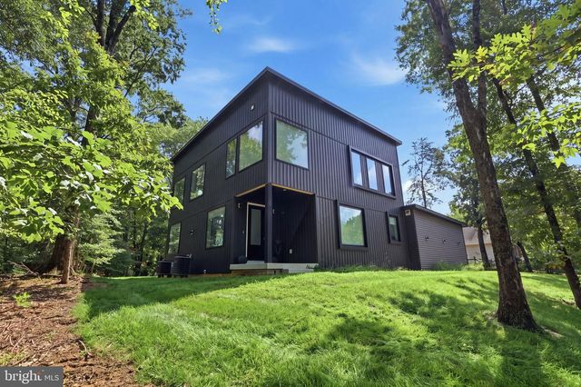 3249 ARUNDEL ON THE BAY RD, Annapolis, MD 21403