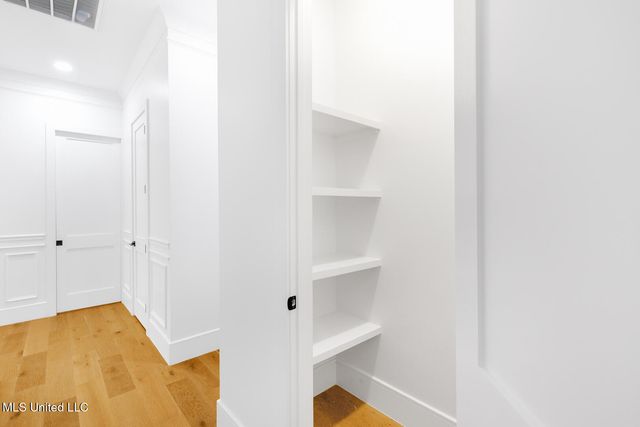 5 Hanging Oak Circle, Gulfport, MS 39507