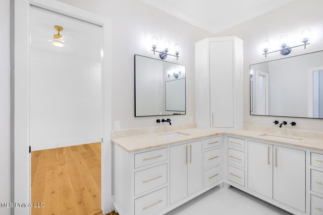 5 Hanging Oak Circle, Gulfport, MS 39507