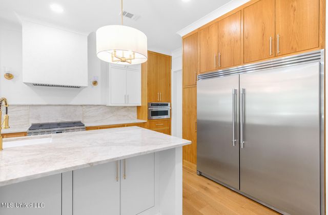 5 Hanging Oak Circle, Gulfport, MS 39507