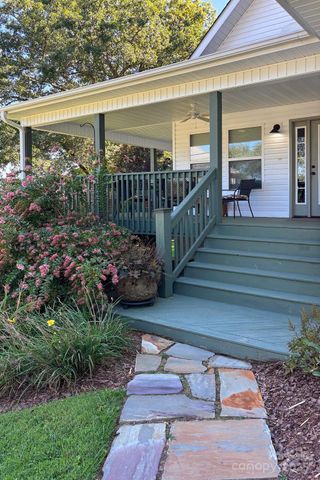 477 Probart Street, Brevard, NC 28712