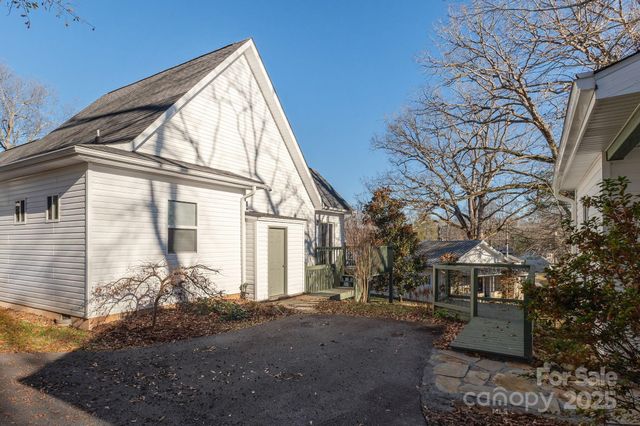 477 Probart Street, Brevard, NC 28712