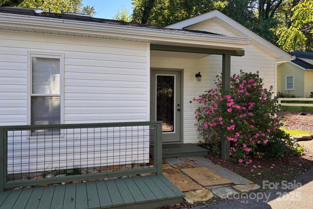 477 Probart Street, Brevard, NC 28712