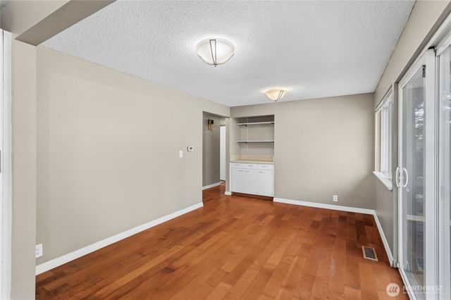 7211 44th Street W, University Place, WA 98466