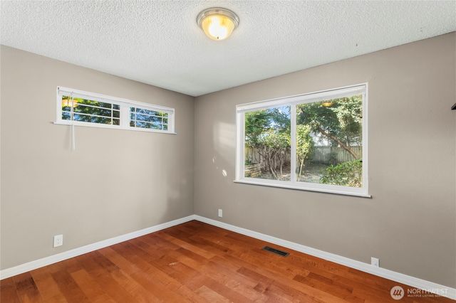 7211 44th Street W, University Place, WA 98466